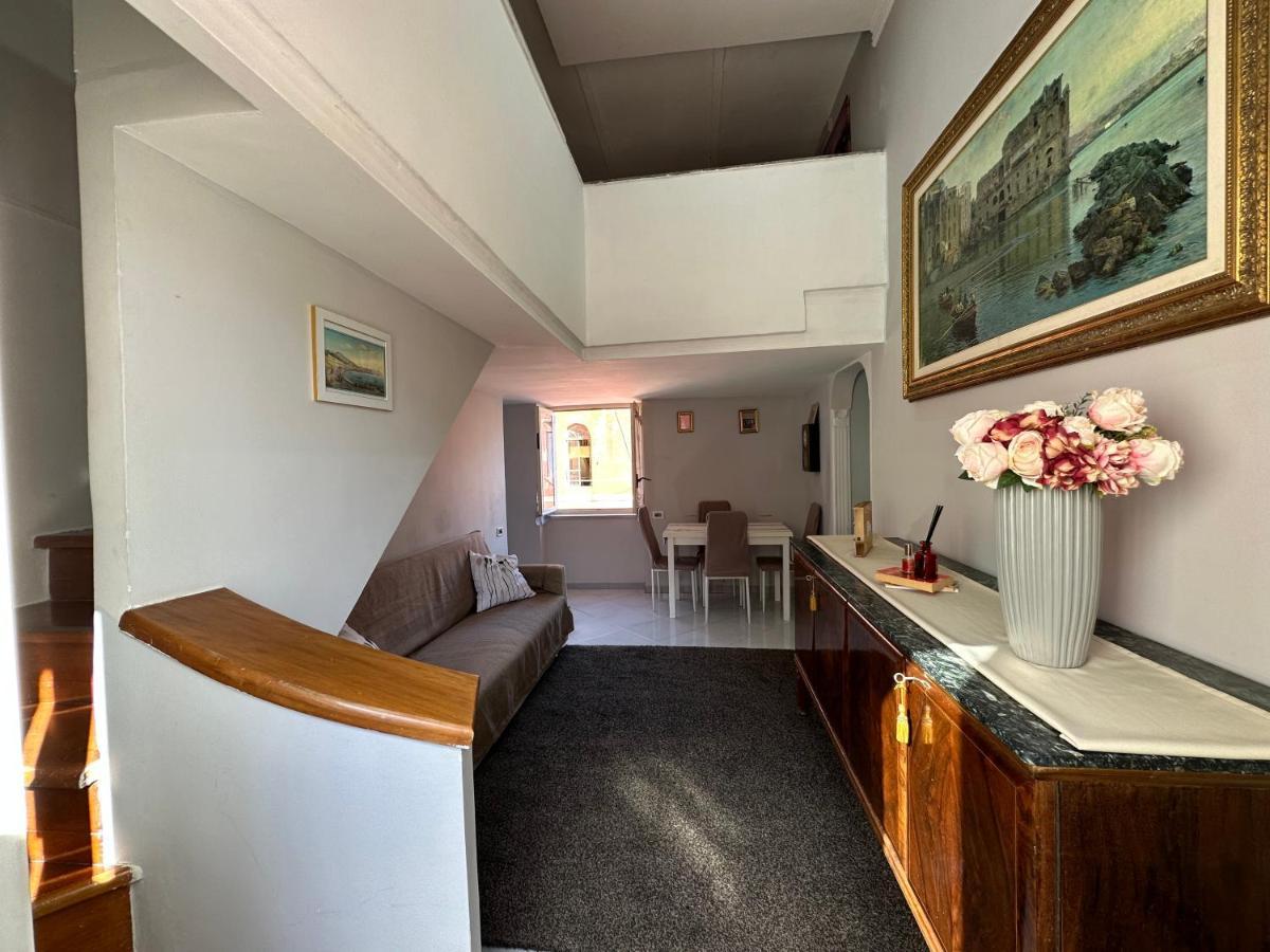 דירות נאפולי Scugnizzella Holiday House מראה חיצוני תמונה