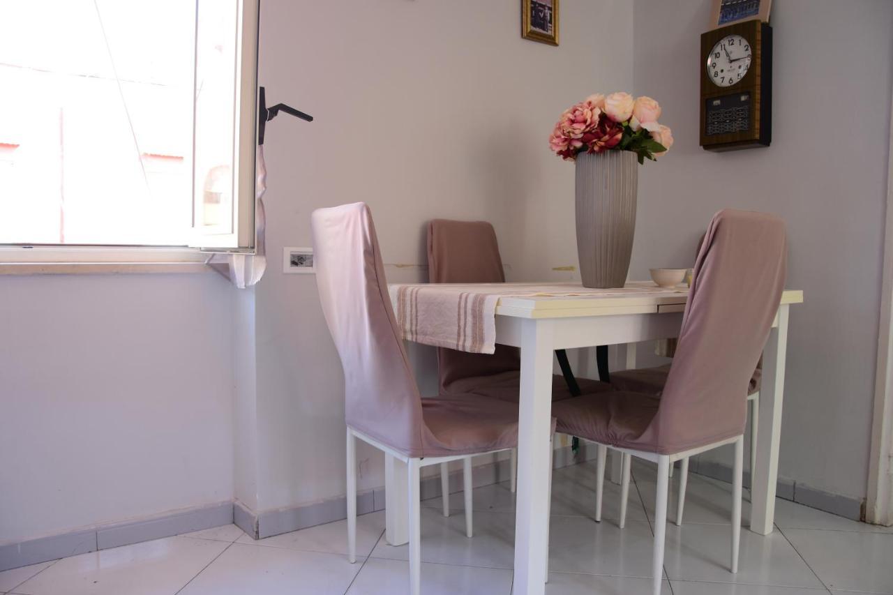דירות נאפולי Scugnizzella Holiday House מראה חיצוני תמונה